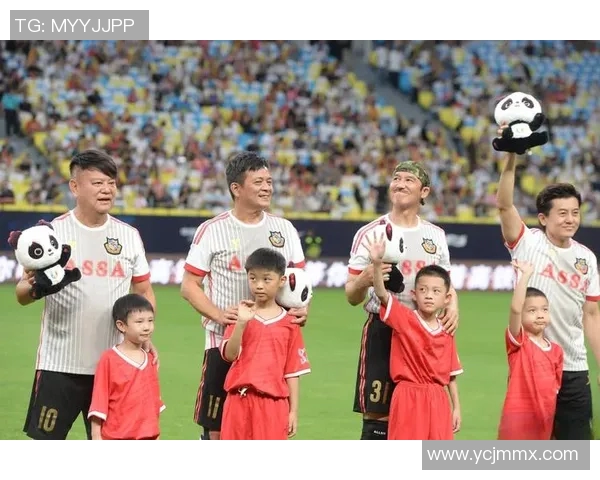 足球球星街头挑战一对一对抗赛